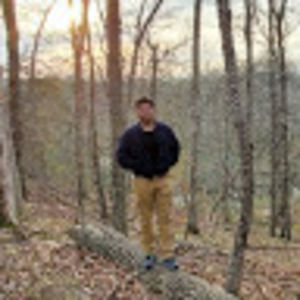 Meet your Posher, Josue adalid